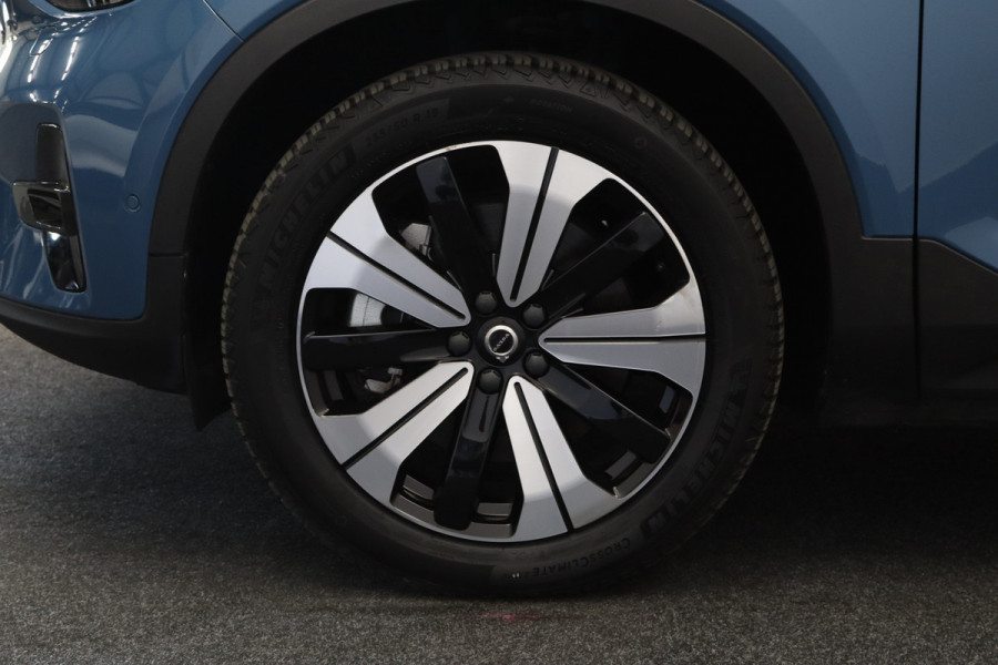 Volvo XC40 Recharge Ultimate 70 kWh 232 PK, Harman/Kardon, Panoramadak, 360 Camera, Adap. Cruise Control
