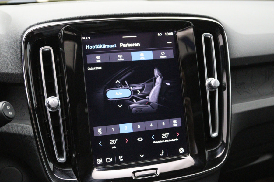 Volvo XC40 Recharge Ultimate 70 kWh 232 PK, Harman/Kardon, Panoramadak, 360 Camera, Adap. Cruise Control