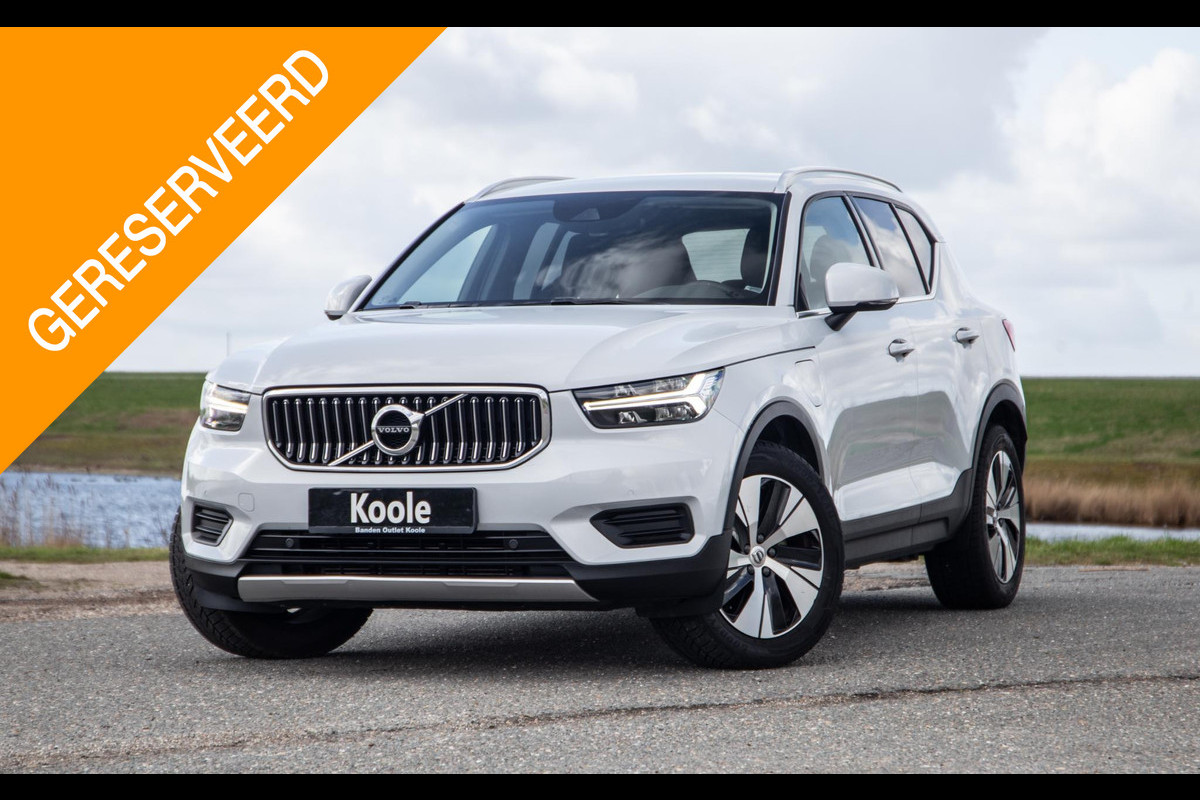 Volvo XC40 1.5 T4 Recharge Inscription AUTOMAAT / PLUG IN HYBRID / NAVI / STOELVERWARMING / CAMERA