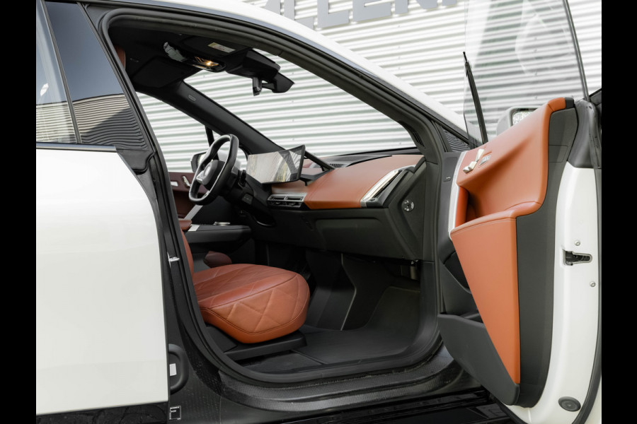 BMW iX xDrive50 - 112 kWh - Luchtvering - Active Steering - Driving Ass Prof