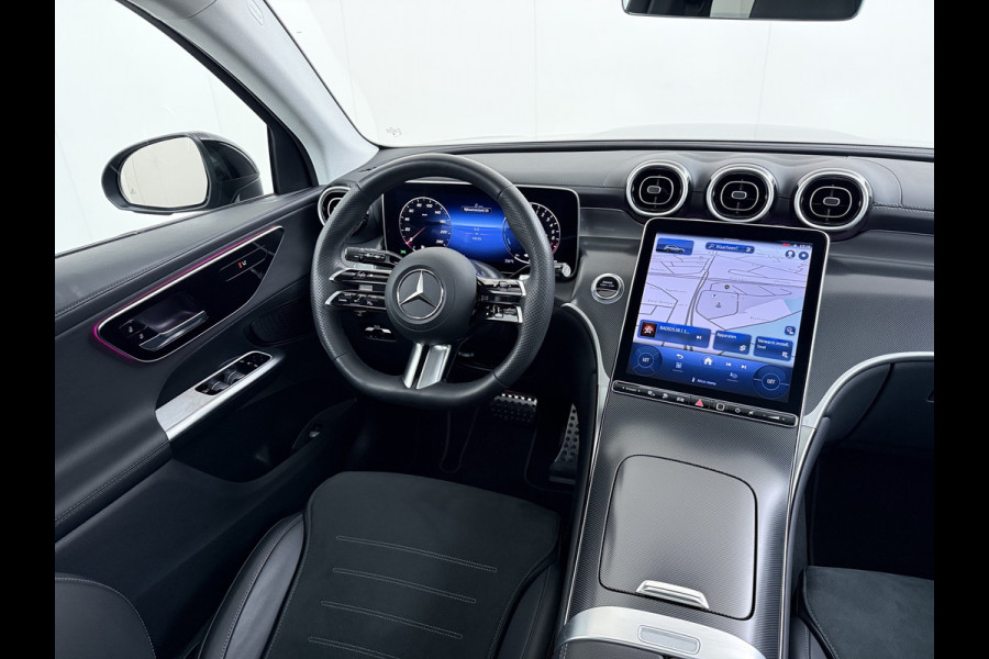 Mercedes-Benz GLC 400e 4Matic AMG 381pk // SoH 94,8% // Panorama dak // Trekhaak // Rijassistentiepakket // Distronic // 360 Camera // 20" AMG //