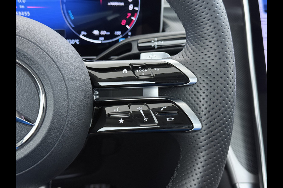 Mercedes-Benz GLC 400e 4Matic AMG 381pk // SoH 94,8% // Panorama dak // Trekhaak // Rijassistentiepakket // Distronic // 360 Camera // 20" AMG //