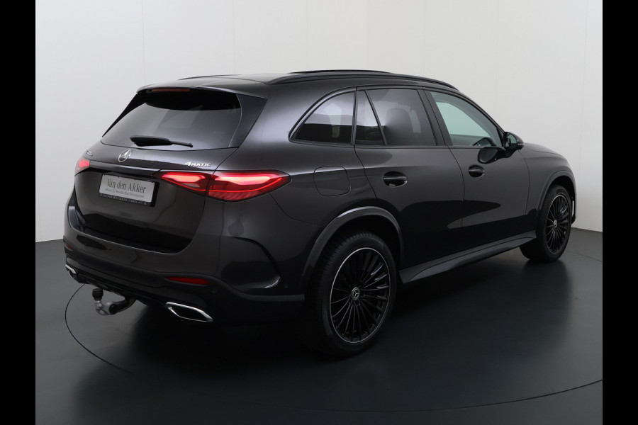 Mercedes-Benz GLC 400e 4Matic AMG 381pk // SoH 94,8% // Panorama dak // Trekhaak // Rijassistentiepakket // Distronic // 360 Camera // 20" AMG //