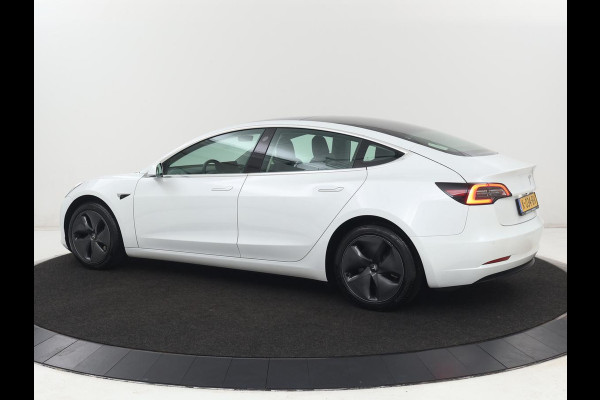 Tesla Model 3 Standard RWD Plus 60 kWh | SOH 87,7% | Autopilot | Trekhaak | Panoramadak | Leder | Stoelverwarming | Full LED | Camera | Navigatie | Keyless