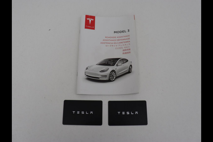 Tesla Model 3 Standard RWD Plus 60 kWh | SOH 87,7% | Autopilot | Trekhaak | Panoramadak | Leder | Stoelverwarming | Full LED | Camera | Navigatie | Keyless