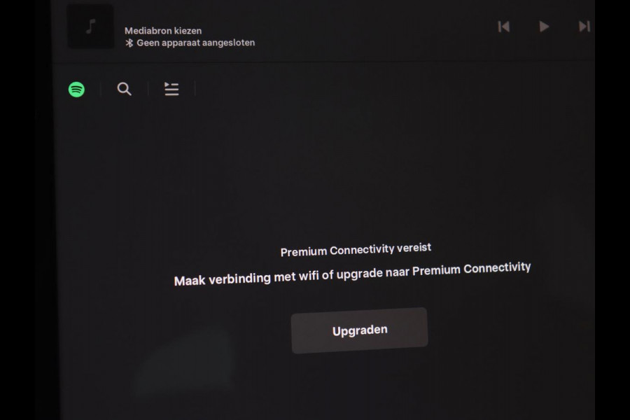 Tesla Model 3 Standard RWD Plus 60 kWh | SOH 87,7% | Autopilot | Trekhaak | Panoramadak | Leder | Stoelverwarming | Full LED | Camera | Navigatie | Keyless