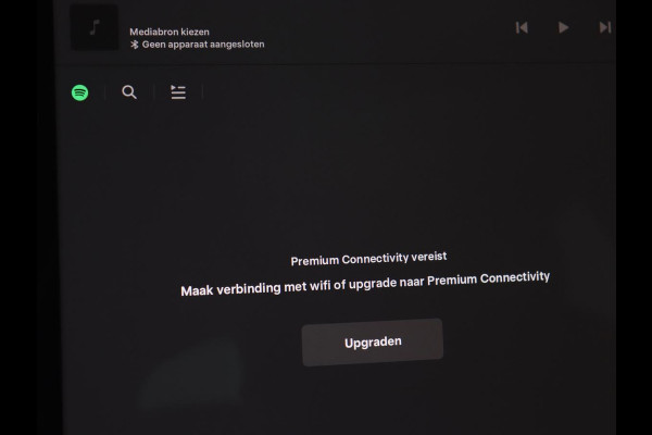 Tesla Model 3 Standard RWD Plus 60 kWh | SOH 87,7% | Autopilot | Trekhaak | Panoramadak | Leder | Stoelverwarming | Full LED | Camera | Navigatie | Keyless