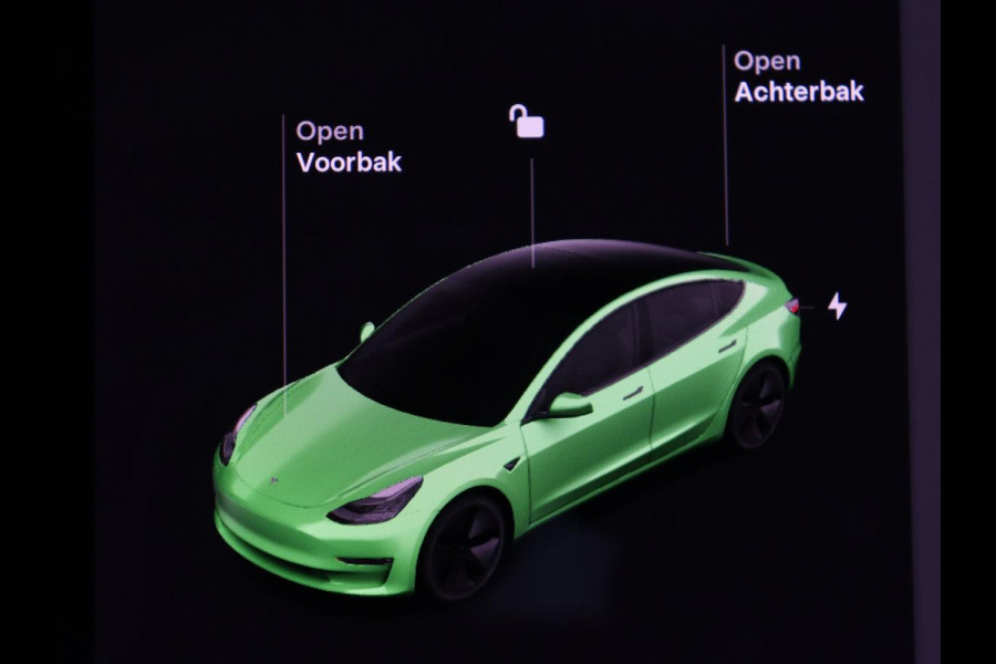 Tesla Model 3 Standard RWD Plus 60 kWh | SOH 87,7% | Autopilot | Trekhaak | Panoramadak | Leder | Stoelverwarming | Full LED | Camera | Navigatie | Keyless