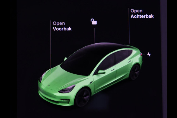 Tesla Model 3 Standard RWD Plus 60 kWh | SOH 87,7% | Autopilot | Trekhaak | Panoramadak | Leder | Stoelverwarming | Full LED | Camera | Navigatie | Keyless