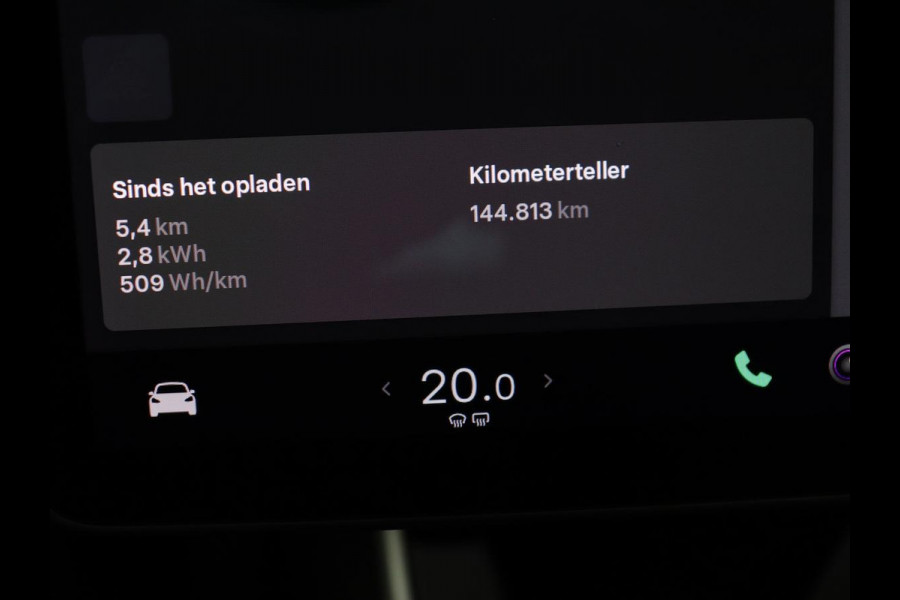 Tesla Model 3 Standard RWD Plus 60 kWh | SOH 87,7% | Autopilot | Trekhaak | Panoramadak | Leder | Stoelverwarming | Full LED | Camera | Navigatie | Keyless