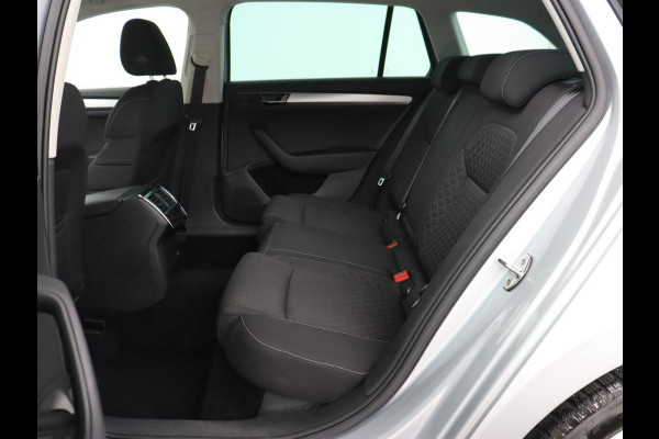 Škoda Superb 1.4 TSI iV Business Edition | SOH 87,2% | Camera | Carplay | Full LED | Digital Cockpit | Navigatie | Climate control | Cruise control | Bluetooth | Parkeerhulp | PHEV | Plug In