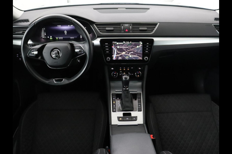 Škoda Superb 1.4 TSI iV Business Edition | SOH 87,2% | Camera | Carplay | Full LED | Digital Cockpit | Navigatie | Climate control | Cruise control | Bluetooth | Parkeerhulp | PHEV | Plug In