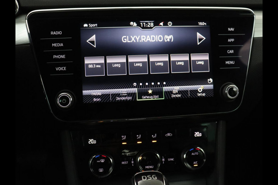 Škoda Superb 1.4 TSI iV Business Edition | SOH 87,2% | Camera | Carplay | Full LED | Digital Cockpit | Navigatie | Climate control | Cruise control | Bluetooth | Parkeerhulp | PHEV | Plug In
