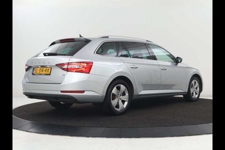 Škoda Superb 1.4 TSI iV Business Edition | SOH 87,2% | Camera | Carplay | Full LED | Digital Cockpit | Navigatie | Climate control | Cruise control | Bluetooth | Parkeerhulp | PHEV | Plug In