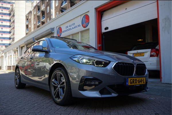 BMW 2 Serie Gran Coupé 218i | Panoramadak | Leer | Sportstoelen | M-Sport accenten | Verwarmd Sportstuur | Stoelverwarming | BMW onderhouden | 2/2026 beurt gehad |