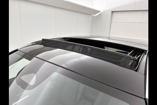 Mercedes-Benz EQA 250+ Business Solution Luxury 71 kWh | Trekhaak | Sierdelen in Star Pattern | Warmtewerend, donkergetint glas | Smartphone integratie | Panoramaschuifdak | 18 inch multispaakse lichtmetalen velgen |