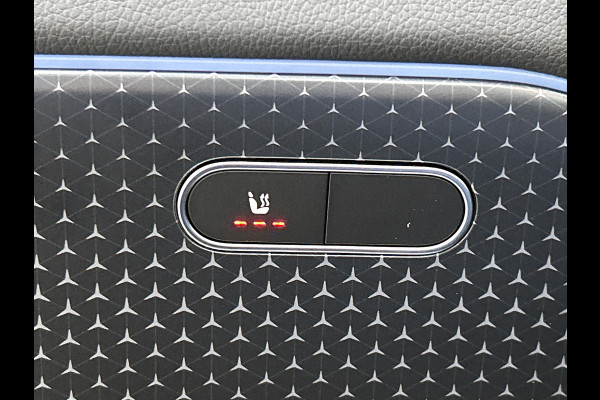 Mercedes-Benz EQA 250+ Business Solution Luxury 71 kWh | Trekhaak | Sierdelen in Star Pattern | Warmtewerend, donkergetint glas | Smartphone integratie | Panoramaschuifdak | 18 inch multispaakse lichtmetalen velgen |