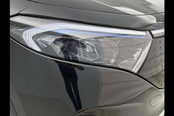 Mercedes-Benz EQA 250+ Business Solution Luxury 71 kWh | Trekhaak | Sierdelen in Star Pattern | Warmtewerend, donkergetint glas | Smartphone integratie | Panoramaschuifdak | 18 inch multispaakse lichtmetalen velgen |