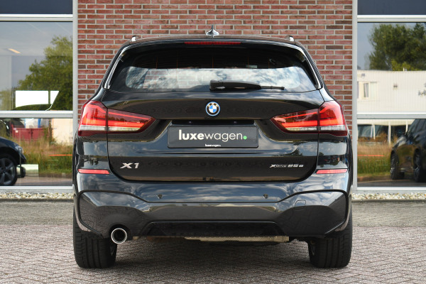 BMW X1 xDrive25e 220pk M-Sport Leder Stuurverw LED El-klep DAB BTW-auto!