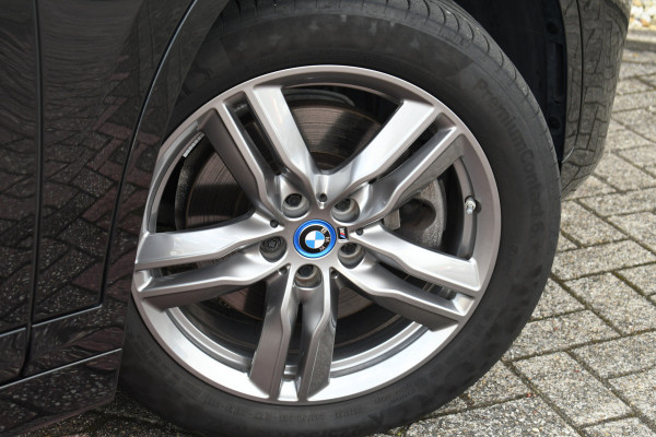 BMW X1 xDrive25e 220pk M-Sport Leder Stuurverw LED El-klep DAB BTW-auto!