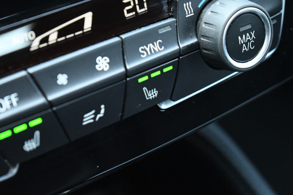BMW X1 xDrive25e 220pk M-Sport Leder Stuurverw LED El-klep DAB BTW-auto!