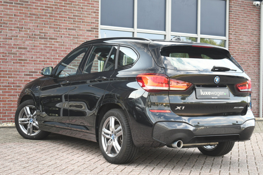BMW X1 xDrive25e 220pk M-Sport Leder Stuurverw LED El-klep DAB BTW-auto!