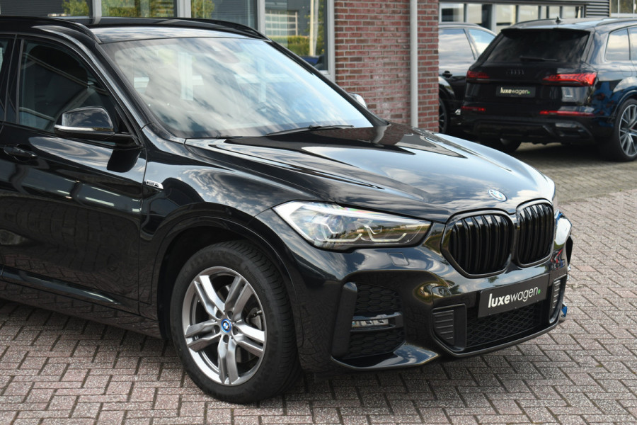 BMW X1 xDrive25e 220pk M-Sport Leder Stuurverw LED El-klep DAB BTW-auto!