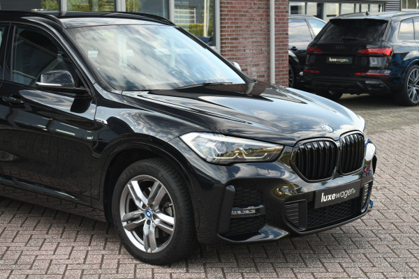 BMW X1 xDrive25e 220pk M-Sport Leder Stuurverw LED El-klep DAB BTW-auto!