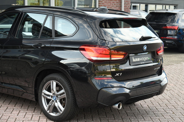 BMW X1 xDrive25e 220pk M-Sport Leder Stuurverw LED El-klep DAB BTW-auto!