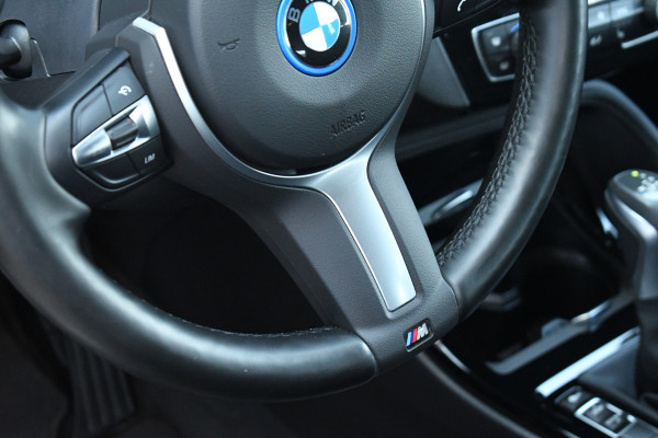 BMW X1 xDrive25e 220pk M-Sport Leder Stuurverw LED El-klep DAB BTW-auto!