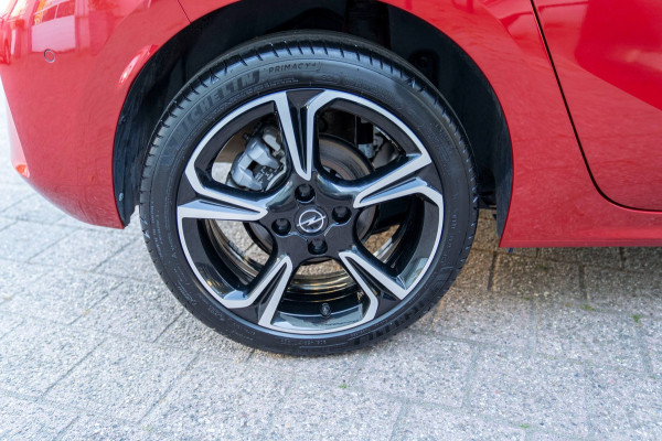 Opel Corsa 1.2 Turbo Hybrid GS|Prijs rijklaar incl. 12 mnd garantie| PDC Camera DAB Carplay/Android auto LMV