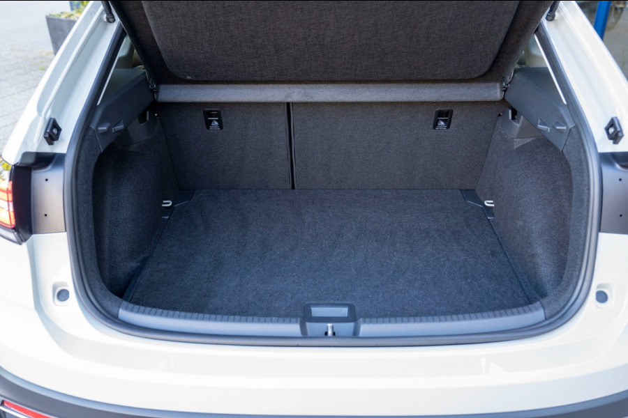 Volkswagen Taigo 1.0 TSI Life Business|Prijs rijklaar incl 12 mnd garantie| Stoelverwarming PDC Camera DAB LMV Trekhaak