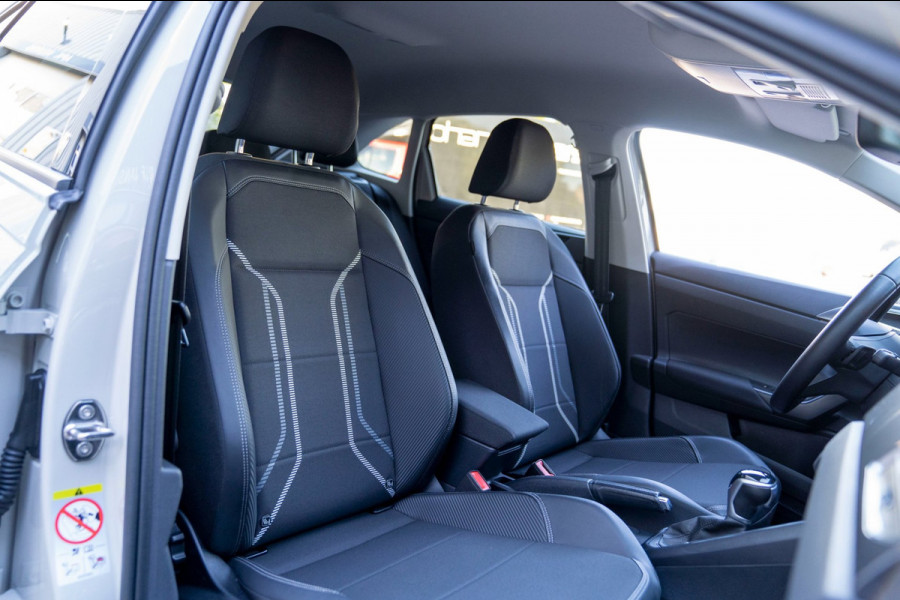Volkswagen Taigo 1.0 TSI Life Business|Prijs rijklaar incl 12 mnd garantie| Stoelverwarming PDC Camera DAB LMV Trekhaak