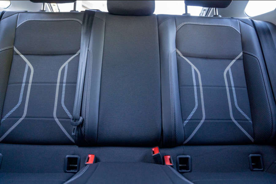 Volkswagen Taigo 1.0 TSI Life Business|Prijs rijklaar incl 12 mnd garantie| Stoelverwarming PDC Camera DAB LMV Trekhaak