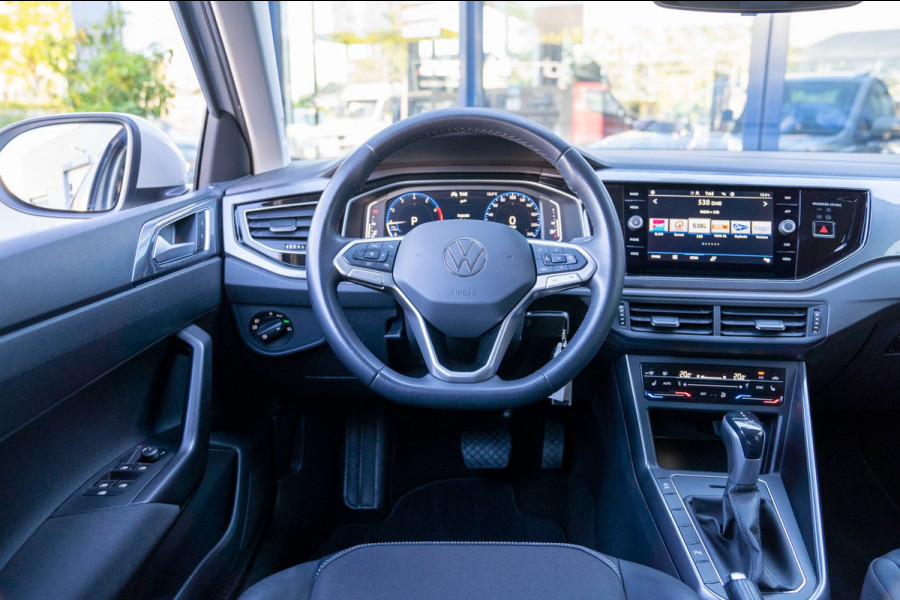Volkswagen Taigo 1.0 TSI Life Business|Prijs rijklaar incl 12 mnd garantie| Stoelverwarming PDC Camera DAB LMV Trekhaak