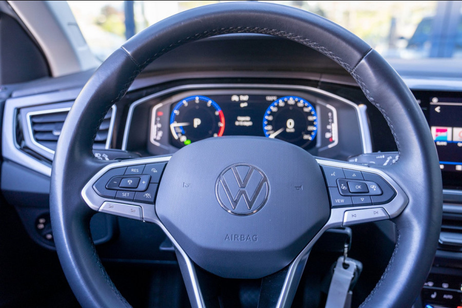 Volkswagen Taigo 1.0 TSI Life Business|Prijs rijklaar incl 12 mnd garantie| Stoelverwarming PDC Camera DAB LMV Trekhaak