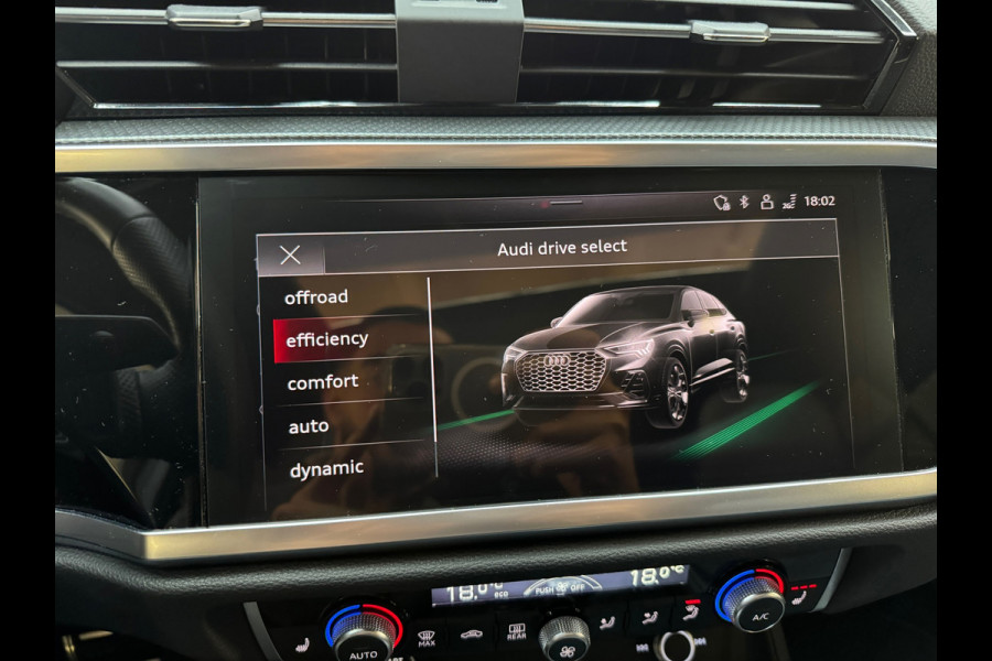 Audi Q3 Sportback 35 TFSI 3x S Line Pano|Sfeer|Keyles|Trekhaak