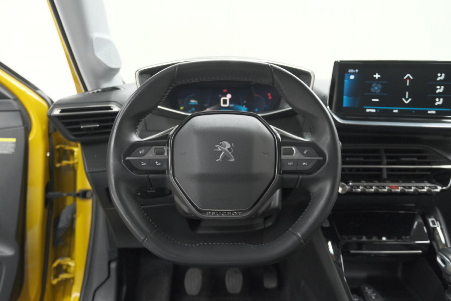 Peugeot 208 PureTech 100 Blue Lease Allure | Allseason Banden | Camera | Navigatie | Parkeersensoren
