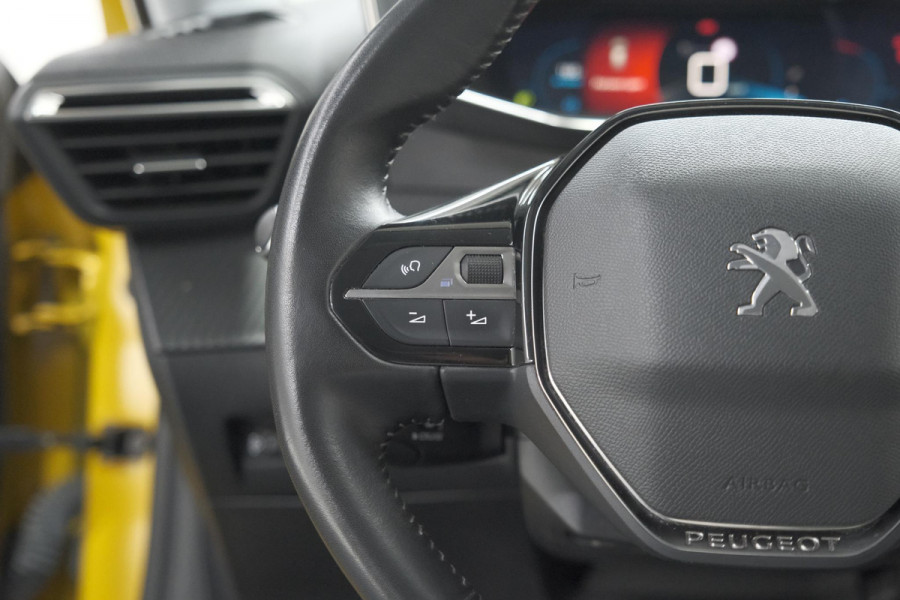 Peugeot 208 PureTech 100 Blue Lease Allure | Allseason Banden | Camera | Navigatie | Parkeersensoren