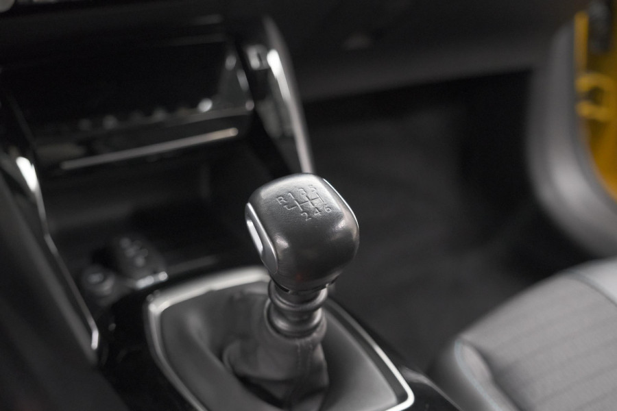 Peugeot 208 PureTech 100 Blue Lease Allure | Allseason Banden | Camera | Navigatie | Parkeersensoren