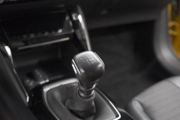 Peugeot 208 PureTech 100 Blue Lease Allure | Allseason Banden | Camera | Navigatie | Parkeersensoren