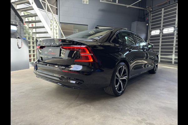 Volvo S60 2.0 B4 Ultimate Dark PANO-H&K-HUD-MEMORY-ACC-NAP
