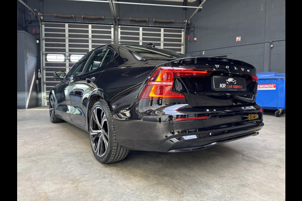 Volvo S60 2.0 B4 Ultimate Dark PANO-H&K-HUD-MEMORY-ACC-NAP
