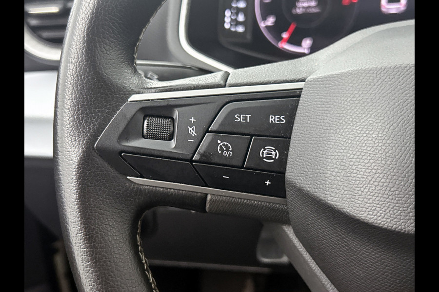Seat Ibiza 1.0 EcoTSI Style Business Intense (VIRTUAL, CARPLAY, PDC, STOELVERWARMING, CARPLAY, 1e EIGENAAR, GOED ONDERHOUDEN)