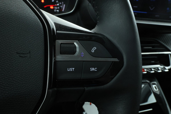 Peugeot 208 1.2 PureTech Allure Pack Apple carplay, climate