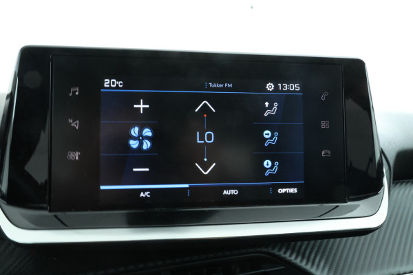 Peugeot 208 1.2 PureTech Allure Pack Apple carplay, climate