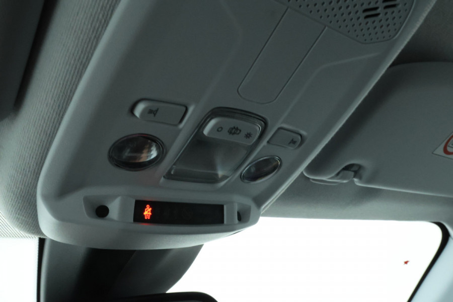 Peugeot 208 1.2 PureTech Allure Pack Apple carplay, climate
