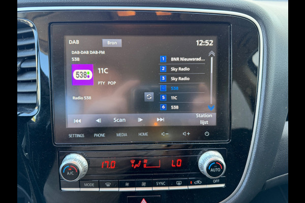 Mitsubishi Outlander 2.4 PHEV 240PK AWD PURE PLUG IN HYBRIDE CAMERA CARPLAY LED-XENON
