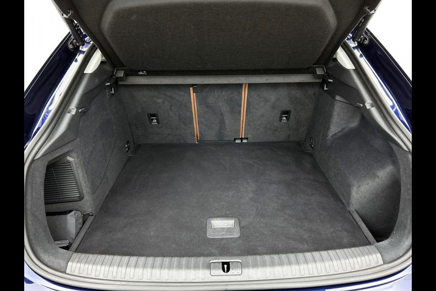 Audi Q3 Sportback 45 TFSI e Plug-In Hybrid S Line LEER | VIRTUAL | 20” LM | SIDE-ASSIST