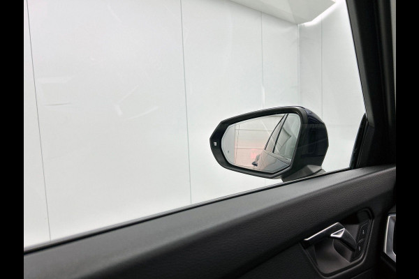 Audi Q3 Sportback 45 TFSI e Plug-In Hybrid S Line LEER | VIRTUAL | 20” LM | SIDE-ASSIST